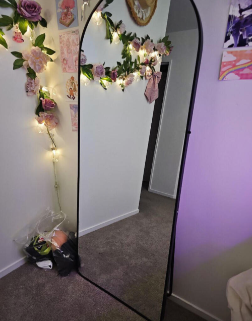 Svelte X Arched Full-Length Mirror in a customer's home