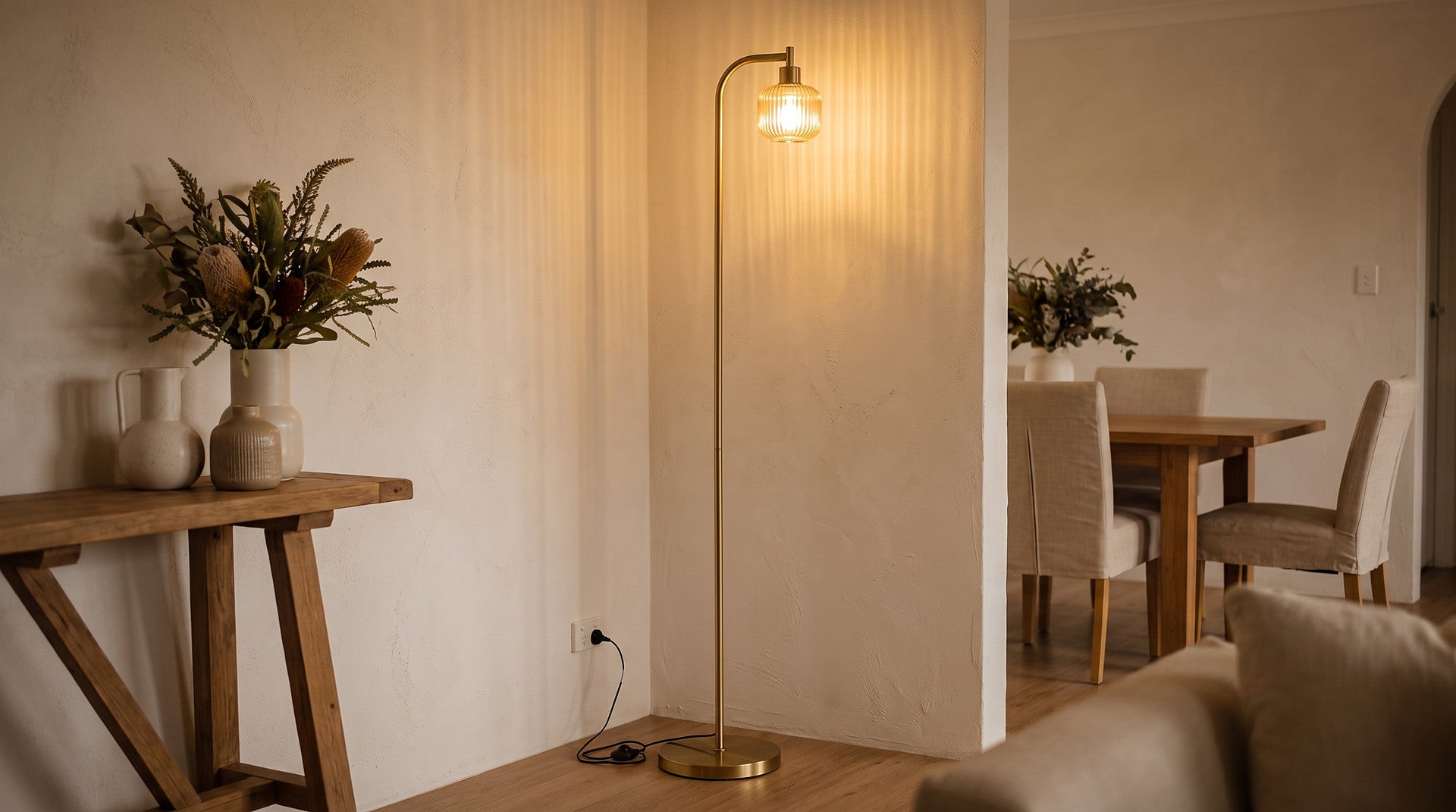 How tall should a floor lamp be?