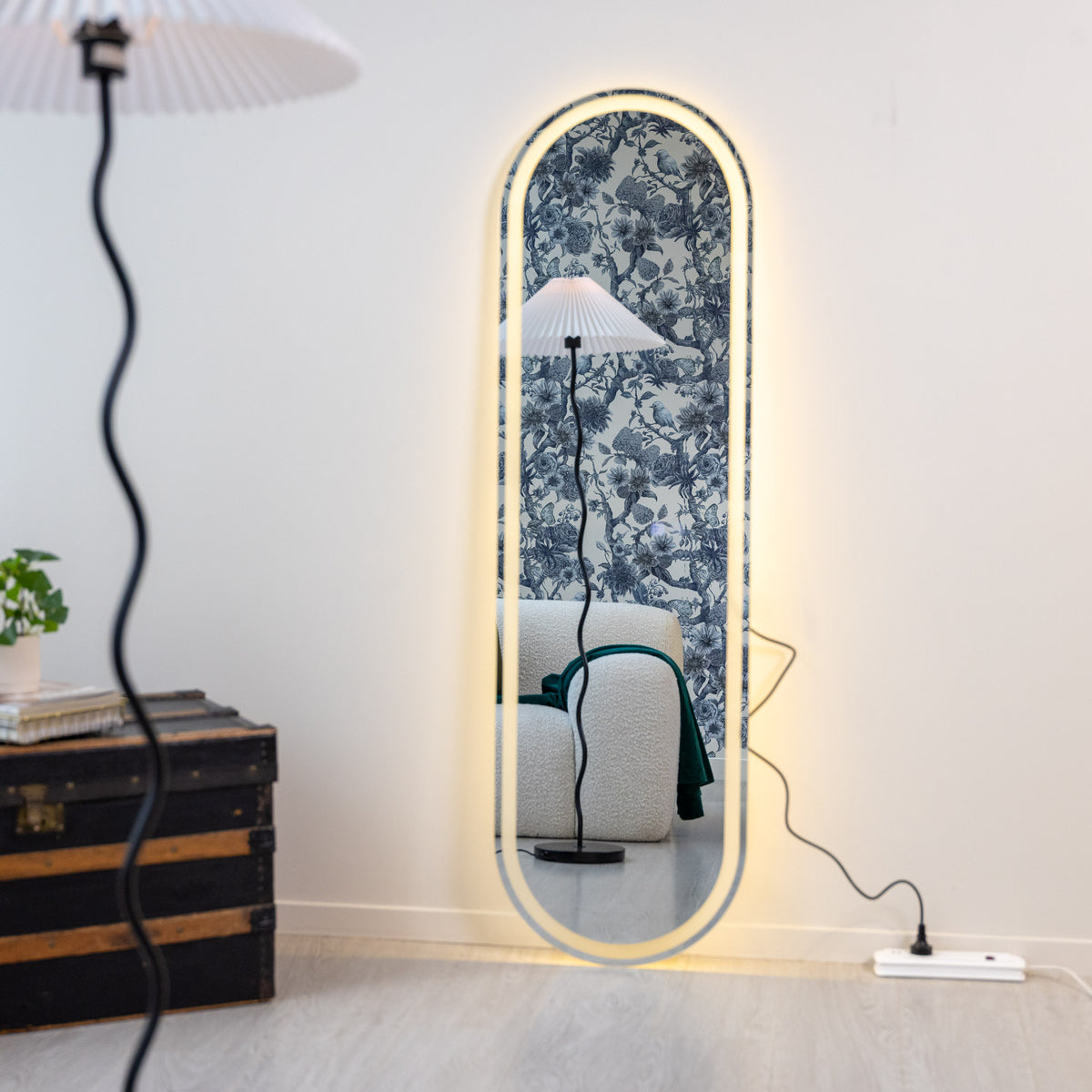 Lyra Oval LED Full-Length Mirror | 155 x 45cm - C&F Creation